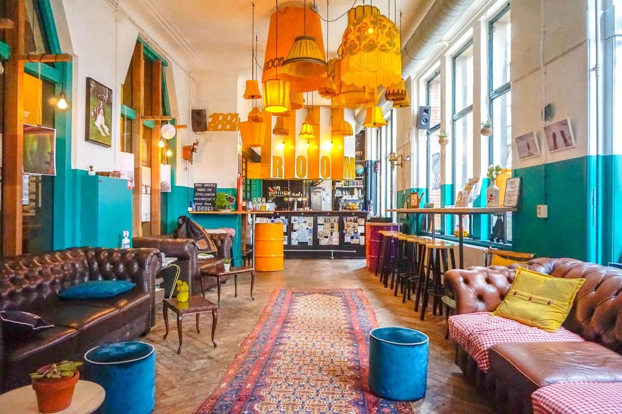 Waar Verblijf Je Solo in Zuid-Holland: 5 Beste Hotels